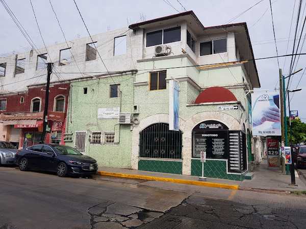 Fotografia tomada fuera de Sanatorio Sofía - Hospital en Tuxtla Gutiérrez, Chis.