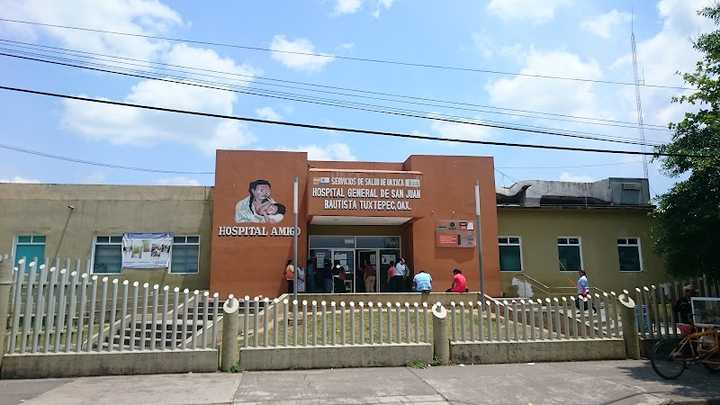 Fotografia tomada fuera de HOSPITAL GENERAL DE SAN JUAN BAUTISTA TUXTEPEC - General hospital en San Juan Bautista Tuxtepec, Oax.