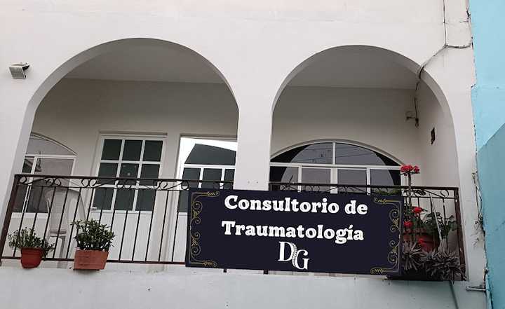 Fotografia tomada fuera de Traumatología Huatulco - Clínica ortopédica en Santa María Huatulco, Oax.