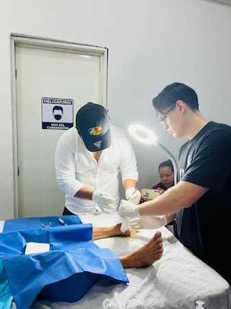 Fotografia tomada fuera de Dr. José Luis Aquino Salinas - Oficina médica en San Pedro Pochutla, Oax.