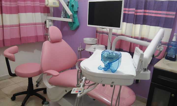 Fotografia tomada fuera de Dental Ortega - Médico en San Pedro Pochutla, Oax.
