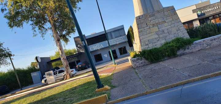 Fotografia tomada fuera de CROA Clinica de Rehabilitacion Y Ortopedia Avanzada - Servicios médicos locales en Nuevo Laredo, Tamps.