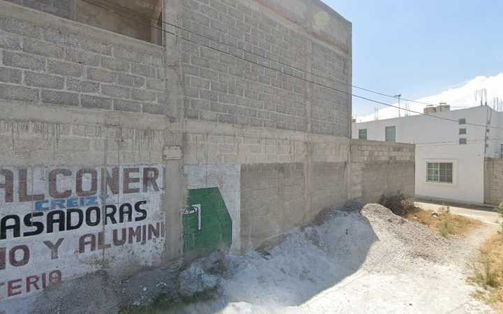 Fotografia tomada fuera de . - Doctor en San Juan Huactzinco, Tlax.