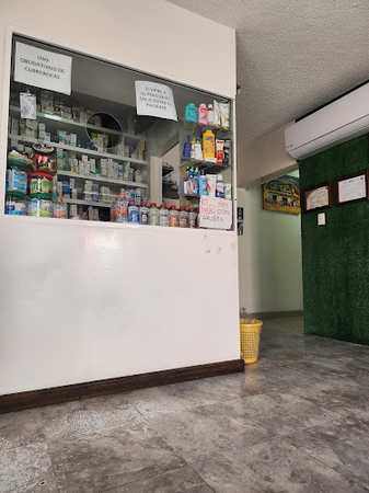 Fotografia tomada fuera de Imagen Diagnostica La Catarina (Dr. Osvaldo Camacho Vargas) - Médico de familia en Ixtapan de la Sal, Edomex.