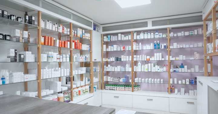 Fotografia tomada fuera de Neoderma - Clínica dermatológica en Chilpancingo de los Bravo, Gro.