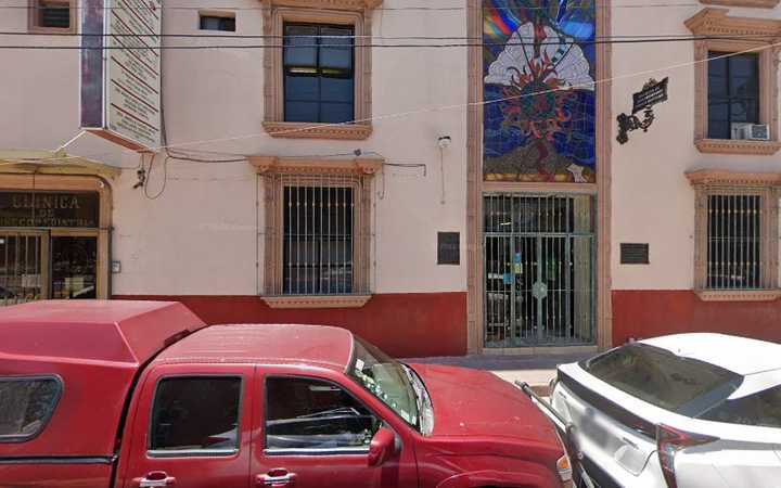 Fotografia tomada fuera de Dr Emmanuel Márquez - Pediatra en Salamanca, Gto.