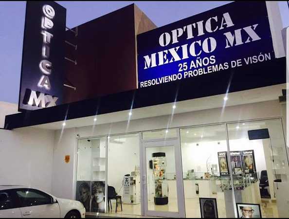 Fotografia tomada fuera de Optica Mexico Suc. Guadalupe - Fabricante de productos ópticos en Monclova, Coah.