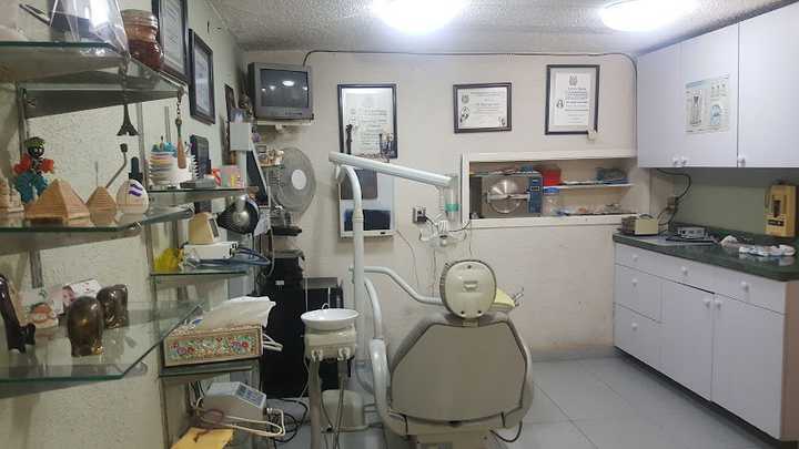 Fotografia tomada fuera de Dr. Miguel Angel Garcia - Dentista en Cdad. Hidalgo, Mich.