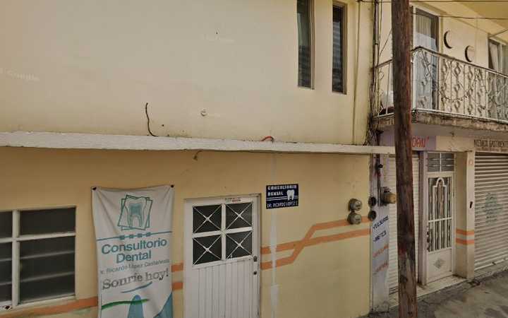 Fotografia tomada fuera de Consultorio Dental Dr Ricardo López - Dentista en Cdad. Hidalgo, Mich.