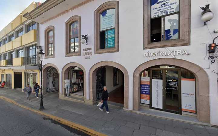 Fotografia tomada fuera de Edificio Latino - Médico en Teziutlán, Pue.