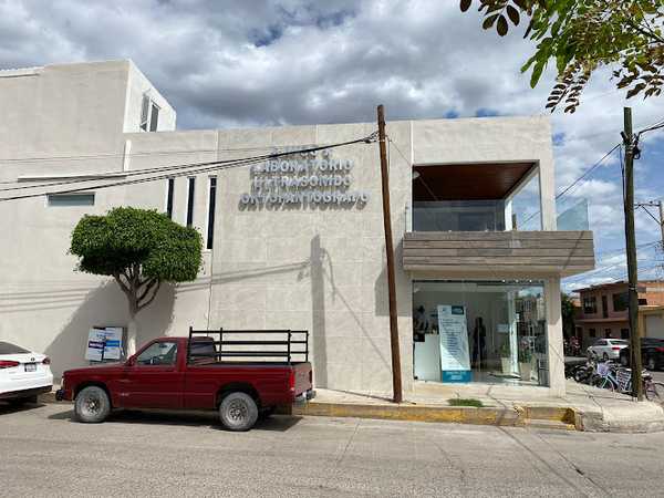 Fotografia tomada fuera de Medica la Luz - Clínica ginecológica en Cuerámaro, Gto.