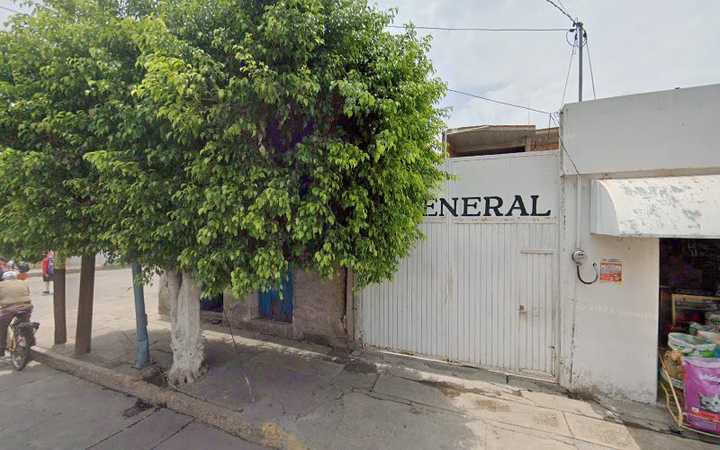 Fotografia tomada fuera de Veterinaria El General - Médico en Cuerámaro, Gto.