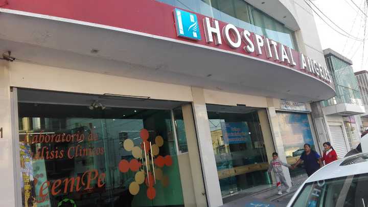 Fotografia tomada fuera de Hospital Los Ángeles de Apizaco - Hospital en Cdad. de Apizaco, Tlax.