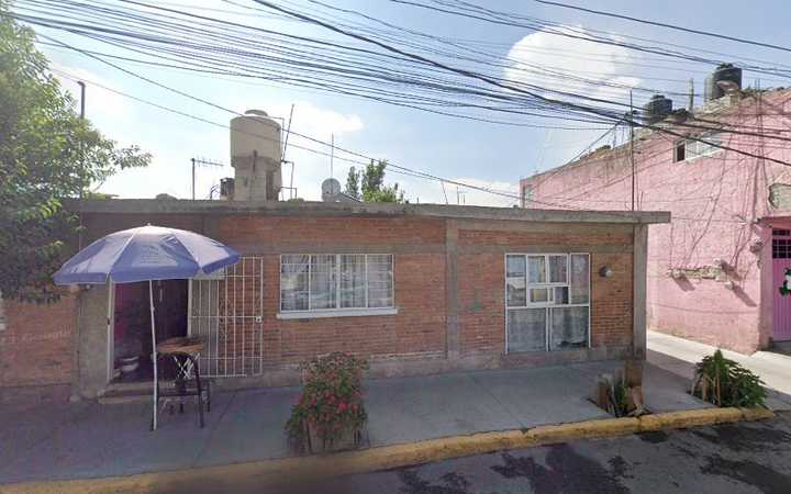 Fotografia tomada fuera de Acuatica Alberto Acosta - Médico especializado en medicina deportiva en Tultitlán de Mariano Escobedo, Edomex.