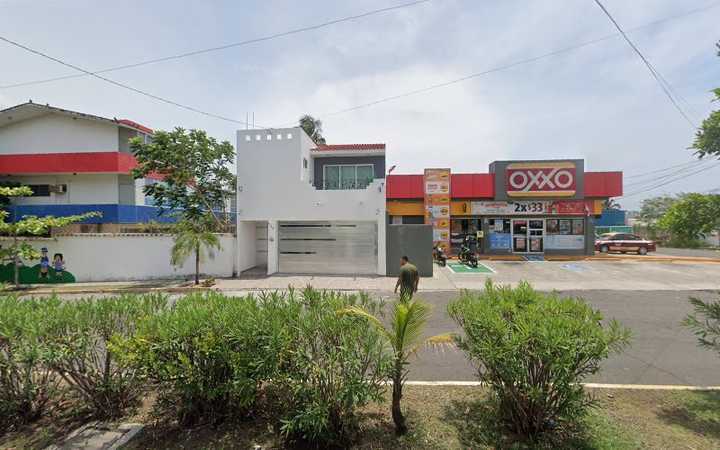 Fotografia tomada fuera de CEIC - Centro médico en Boca del Río, Ver.