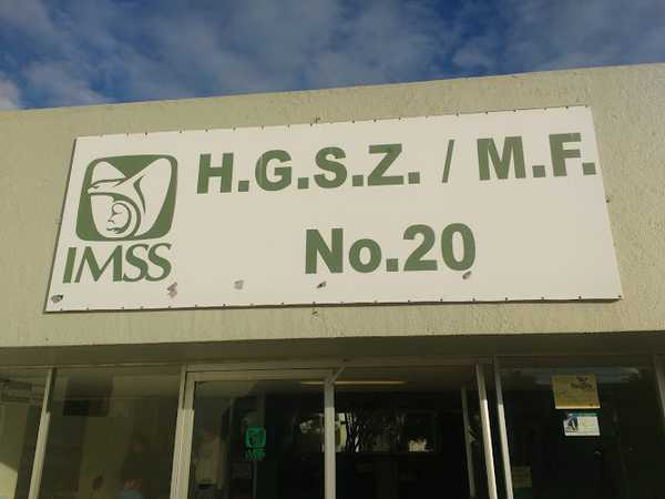 Fotografia tomada fuera de IMSS - Hospital general en San Luis de la Paz, Gto.