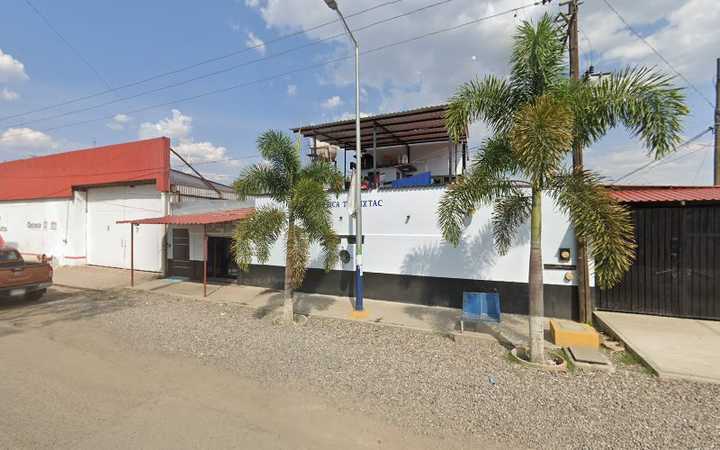 Fotografia tomada fuera de MEDICA TLALIXTAC - Centro de salud en Tlalixtac de Cabrera, Oax.