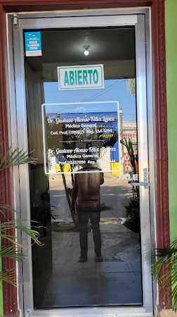 Fotografia tomada fuera de Dr.Gustavo Felix - Oficina médica en Sinaloa de Leyva, Sin.