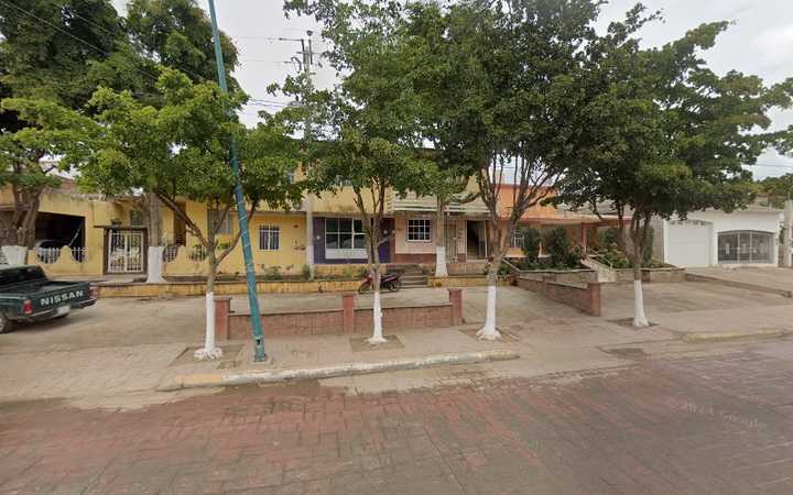 Fotografia tomada fuera de Farmacia Dermatologica PielDermac Sinaloa de Leyva - Dermatólogo en Sinaloa de Leyva, Sin.