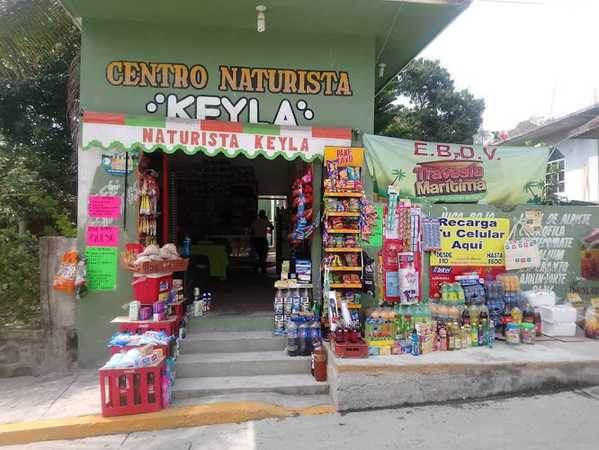 Fotografia tomada fuera de Centro Naturista Keyla - Farmacia en Tepetzintla, Ver.