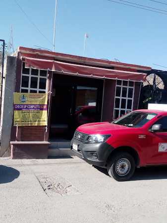 Fotografia tomada fuera de Dra. Sandra Vazquez Noble - Médico en Atotonilco de Tula, Hgo.