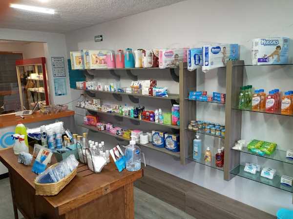 Fotografia tomada fuera de Cethle - Centro médico en San Martín Texmelucan de Labastida, Pue.