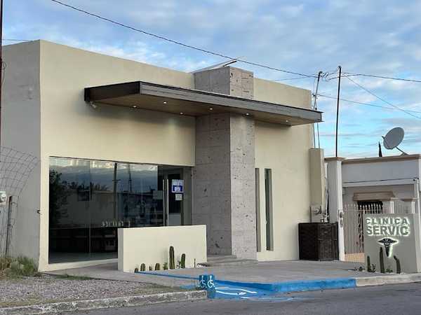 Fotografia tomada fuera de Clínica Servic - Centro médico en Agua Prieta, Son.