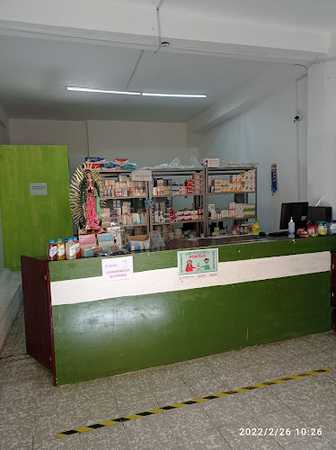 Fotografia tomada fuera de Farmacia y consultorio la GUADALUPE - Oficina médica en Chalchihuites, Zac.