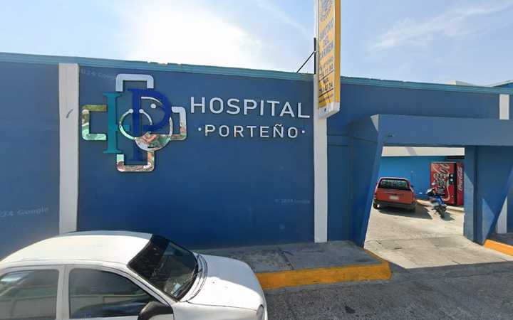 Fotografia tomada fuera de Sanatorio del carmen - Hospital en Salina Cruz, Oax.