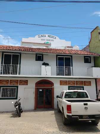 Fotografia tomada fuera de Clínica Médica San Carlos - Hospital privado en San Pedro Pochutla, Oax.