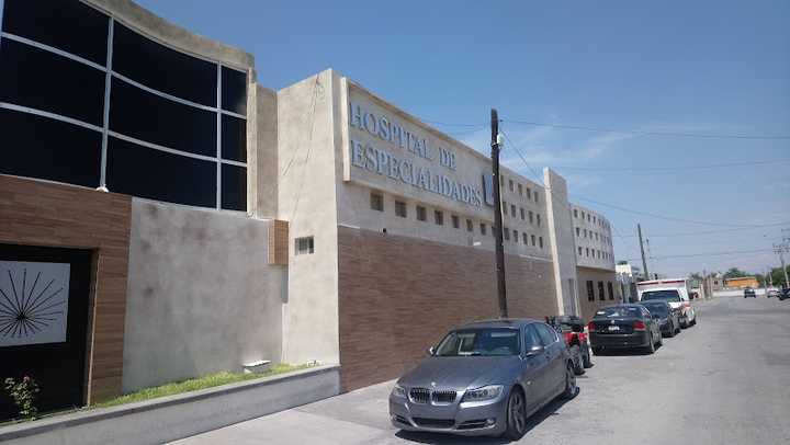 Fotografia tomada fuera de Hospital de Especialidades - Hospital en Monclova, Coah.