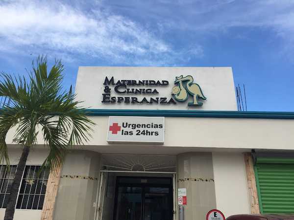 Fotografia tomada fuera de Maternidad y Clinica Esperanza - Hospital de maternidad en Cancún, Q.R.