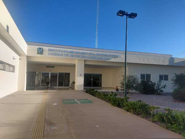 Fotografia tomada fuera de IMSS UMF. No. 69 - Clínica ambulatoria en Chihuahua, Chih.